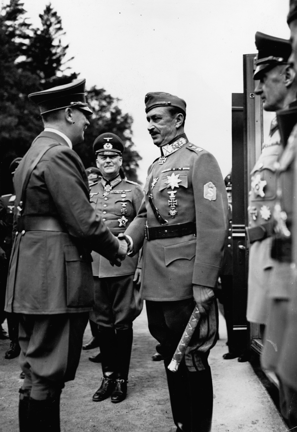 Adolf Hitler greets Mannerheim at his arrival in Rastenburg